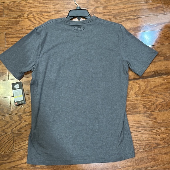 Under Armour Mens medium t-shirt - Brand New with tags. - Picture 3 of 4